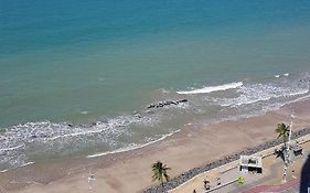 Flat em Boa Viagem - perto da praia